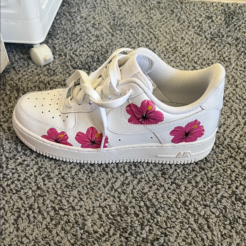 Nike White Sneakers with Pink Floral Design hand painted - Picture 1 of 1